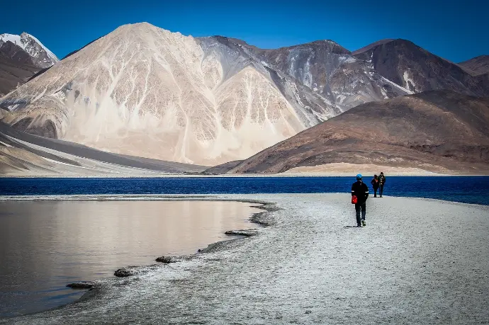 Pangong Lake view in Leh Ladakh captured by Mountain Junkey